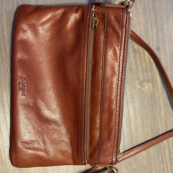 Margot leather crossbody bag - Picture 5 of 5